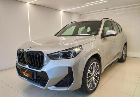 Bmw X1 2023 Prata — foto 1 de 3