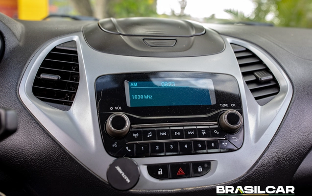 imagem-https://www.socarrao.com.br/sc-vehicle-images-prod/4411255/1792589070226-003_e5f4f0f38c8d3f39a98660aebfd68d20.jpg