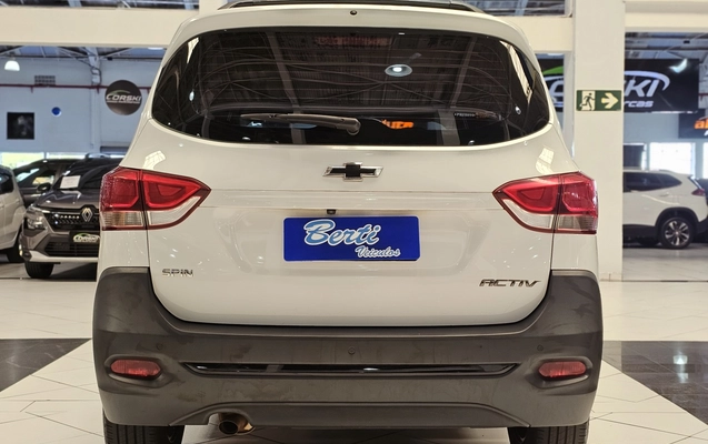 imagem-https://www.socarrao.com.br/sc-vehicle-images-prod/4411263/1792589168680-1_025208.jpg