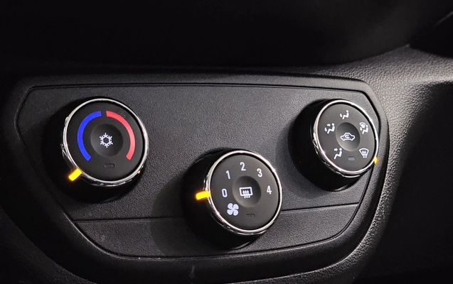 imagem-https://www.socarrao.com.br/sc-vehicle-images-prod/4411263/1792589168698-1_025231.jpg