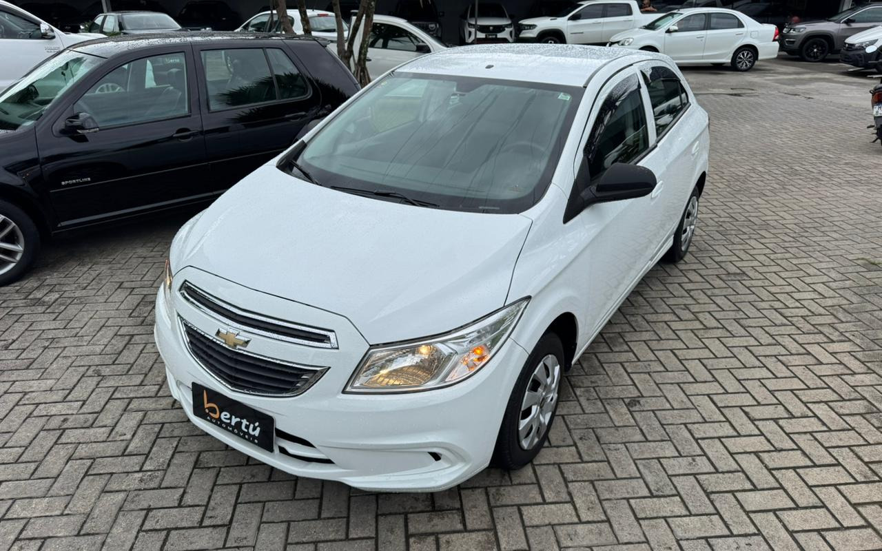 Chevrolet Onix 2016 Branco — foto 1 de 3