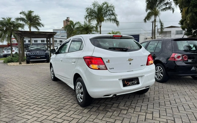 imagem-https://www.socarrao.com.br/sc-vehicle-images-prod/4411273/1792589220773-V2hhdHNBcHAgSW1hZ2UgMjAyNi0wMi0yNCBhdCAxNS41OC4xMS5qcGVn.jpeg