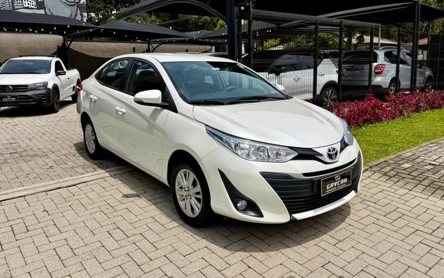 imagem-https://www.socarrao.com.br/sc-vehicle-images-prod/4411287/1792590289814-8568336_4_B_20167a98e6.jpeg