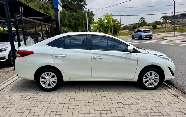 imagem-https://www.socarrao.com.br/sc-vehicle-images-prod/4411287/1792590289816-8568336_3_B_68af818732.jpeg