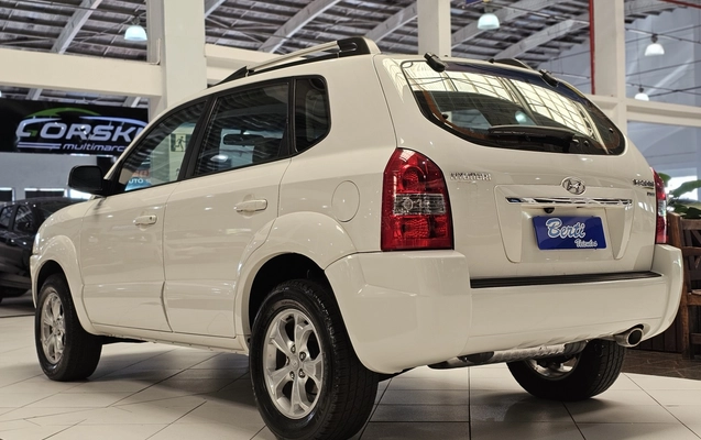 imagem-https://www.socarrao.com.br/sc-vehicle-images-prod/4411292/1792589350243-1_031228.jpg