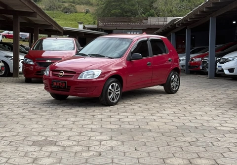 Chevrolet Celta 2011 Vermelho — foto 1 de 3
