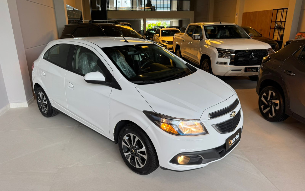Chevrolet Onix 2016 Branco — foto 1 de 3