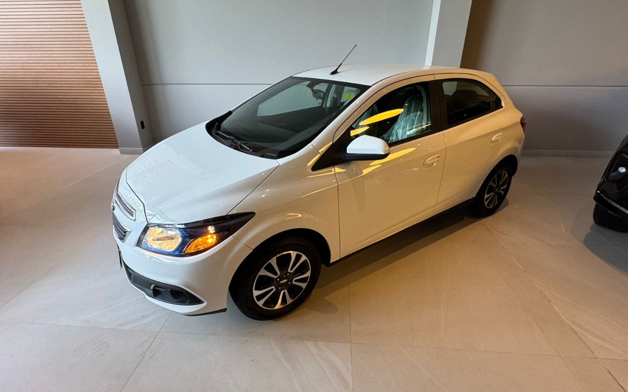 imagem-https://www.socarrao.com.br/sc-vehicle-images-prod/4411346/1792589596354-V2hhdHNBcHAgSW1hZ2UgMjAyNi0wNi0xNSBhdCAxMC4zMi40Ni5qcGVn.jpeg