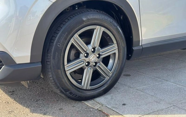 imagem-https://www.socarrao.com.br/sc-vehicle-images-prod/4411355/1792589642497-8585326_4_B_c541a12f1b.jpeg