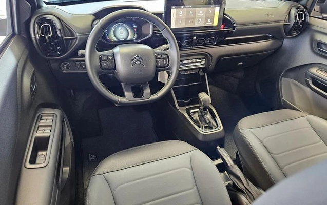 imagem-https://www.socarrao.com.br/sc-vehicle-images-prod/4411358/1792589705380-8590674_5_B_b27f18824b.jpeg