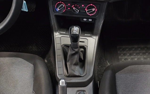imagem-https://www.socarrao.com.br/sc-vehicle-images-prod/4411368/1792589731037-1_010357.jpg