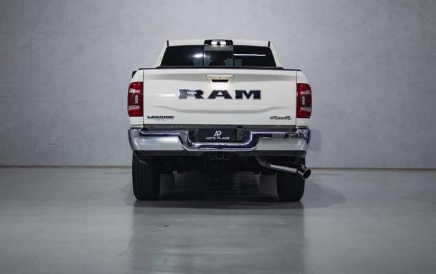 imagem-https://www.socarrao.com.br/sc-vehicle-images-prod/4411375/1792589770246-9b9c0429-9f82-45d2-bb30-b13cdbad4f48.jpg