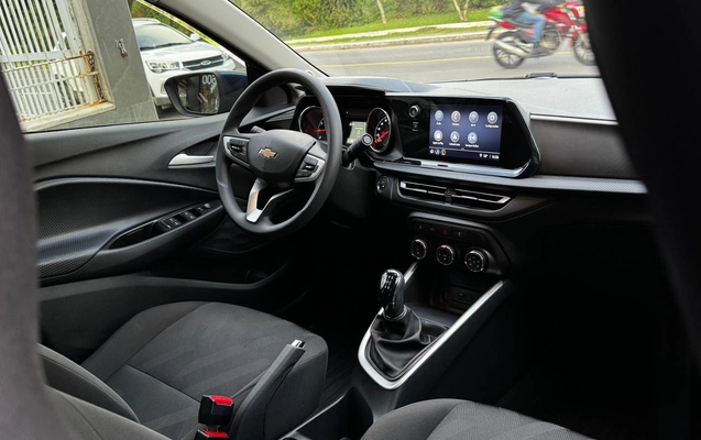 imagem-https://www.socarrao.com.br/sc-vehicle-images-prod/4411377/1792589791808-V2hhdHNBcHAgSW1hZ2UgMjAyNi0wOS0wMSBhdCAxNy40Ny41NSAoMSkuanBlZw.jpeg