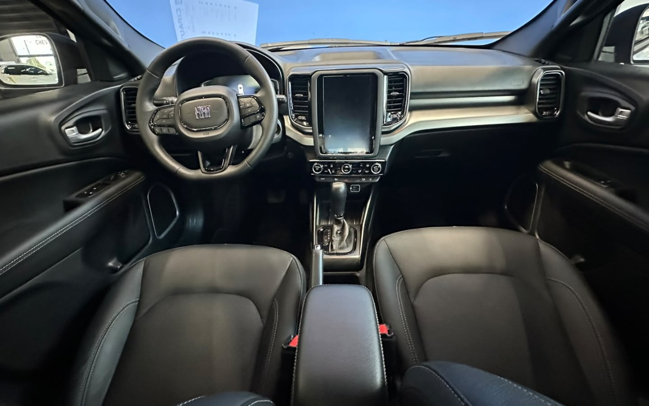 imagem-https://www.socarrao.com.br/sc-vehicle-images-prod/4411447/1792590121278-ZDgwOGRiYWYtNTFjNy00NmQ2LWJkZjUtNTA5YjRhODRlNzkyLmpwZw.jpg