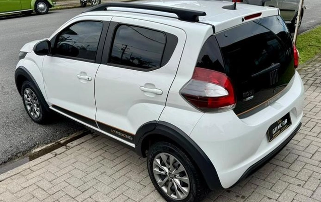 imagem-https://www.socarrao.com.br/sc-vehicle-images-prod/4411450/1792683364641-8591110_0_B_68f9cdc1a6.jpeg