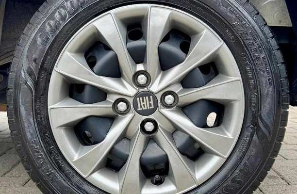 imagem-https://www.socarrao.com.br/sc-vehicle-images-prod/4411450/1792683364649-8591110_1_B_92d7d44dce.jpeg