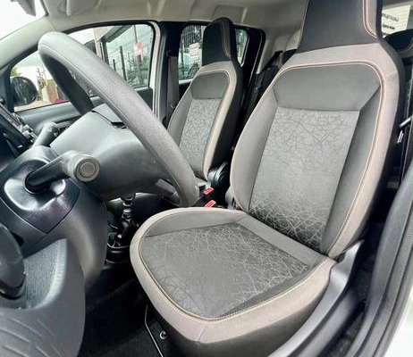 imagem-https://www.socarrao.com.br/sc-vehicle-images-prod/4411450/1792683364657-8591110_25_B_cf4a4d212f.jpeg