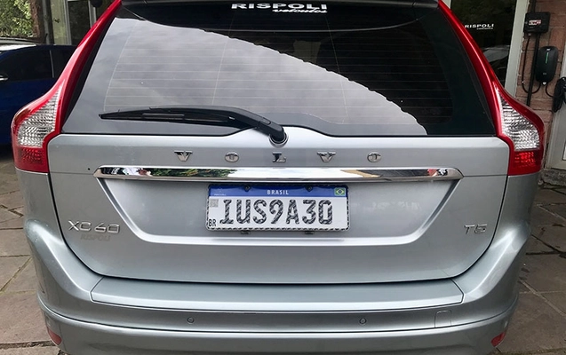 imagem-https://www.socarrao.com.br/sc-vehicle-images-prod/4411453/1792695922317-2da36cZd8nU7zbghJww4jL6IFsLqspMB.jpg
