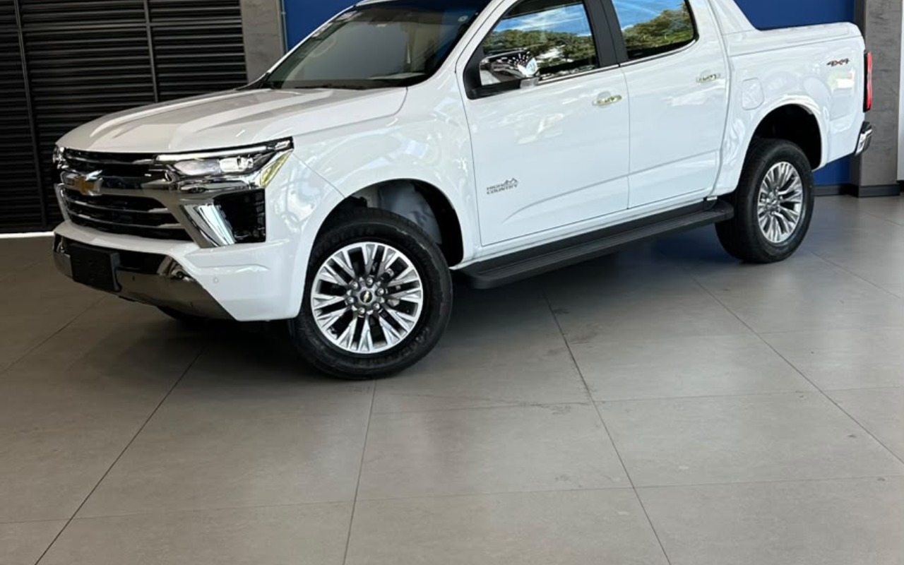 Chevrolet S10 2027 Branco — foto 1 de 3