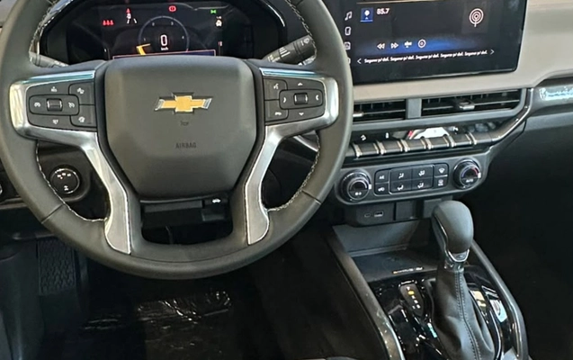 imagem-https://www.socarrao.com.br/sc-vehicle-images-prod/4411500/1792590543194-NTYxY2Y5ZDUtMmQ3NC00NDZlLWJkMTItNjNmZGYwYmI2M2RiLmpwZw.jpg