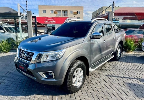 Nissan Frontier 2018 Cinza — foto 1 de 3