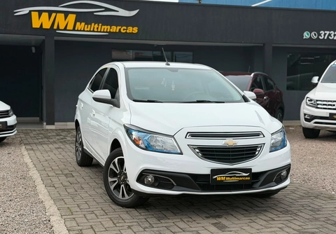 Chevrolet Onix 2014 Branco — foto 1 de 3