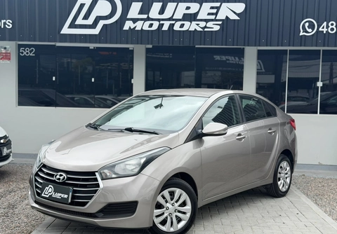 Hyundai HB20S 2016 Prata — foto 1 de 3