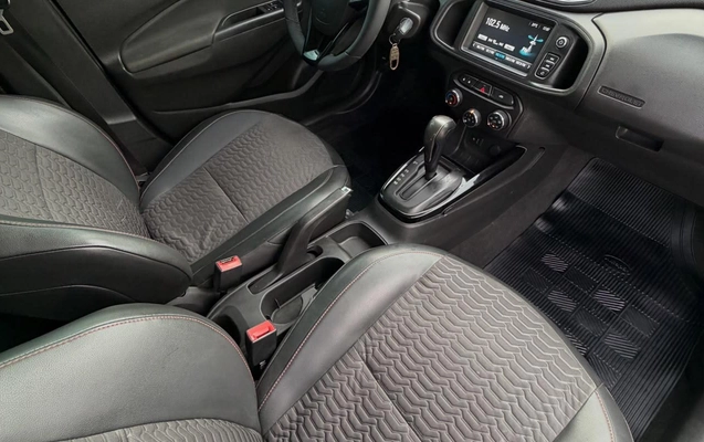 imagem-https://www.socarrao.com.br/sc-vehicle-images-prod/4411599/1792591243033-My5qcGVn.jpeg