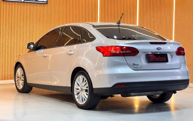 imagem-https://www.socarrao.com.br/sc-vehicle-images-prod/4411606/1792591272833-8530276_5_B_a0d3d02545.jpeg