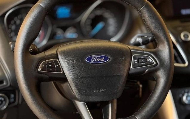 imagem-https://www.socarrao.com.br/sc-vehicle-images-prod/4411606/1792591272859-8530276_17_B_3d9262b2b4.jpeg
