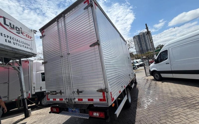 imagem-https://www.socarrao.com.br/sc-vehicle-images-prod/4411632/1792605393341-8591297_2_B_67f475f0b3.jpeg