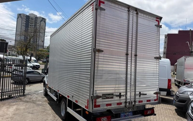 imagem-https://www.socarrao.com.br/sc-vehicle-images-prod/4411632/1792605393341-8591297_3_B_3434407b89.jpeg