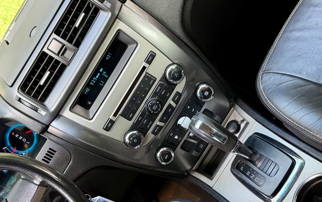 imagem-https://www.socarrao.com.br/sc-vehicle-images-prod/4411638/1792591537276-d31f5832-6c0a-4337-a6a4-1c5b34e31b21.jpg