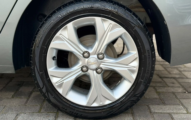 imagem-https://www.socarrao.com.br/sc-vehicle-images-prod/4411660/1792591702621-V2hhdHNBcHAgSW1hZ2UgMjAyNi0xMC0yMSBhdCAxMC4wMC41NSAoMykuanBlZw.jpeg