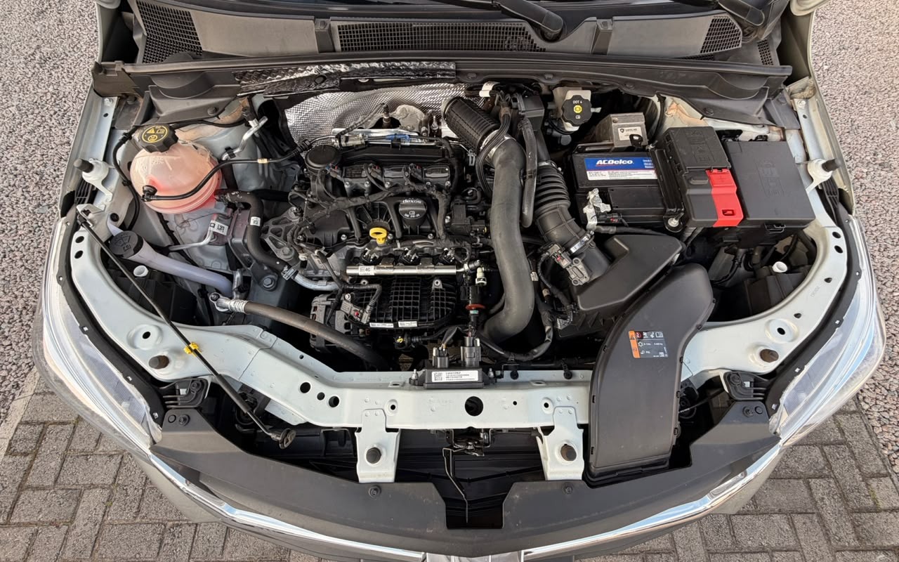 imagem-https://www.socarrao.com.br/sc-vehicle-images-prod/4411660/1792591702983-V2hhdHNBcHAgSW1hZ2UgMjAyNi0xMC0yMSBhdCAxMC4wMC41NyAoMSkuanBlZw.jpeg