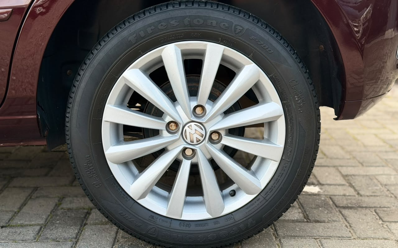 imagem-https://www.socarrao.com.br/sc-vehicle-images-prod/4411663/1792591797166-V2hhdHNBcHAgSW1hZ2UgMjAyNi0xMC0yMSBhdCAxMC4wMi4wNS5qcGVn.jpeg