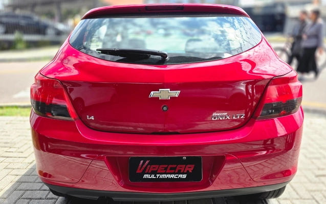 imagem-https://www.socarrao.com.br/sc-vehicle-images-prod/4411664/1792592103074-MjAyNjEwMjFfMTAyMTEyLmpwZw.jpg