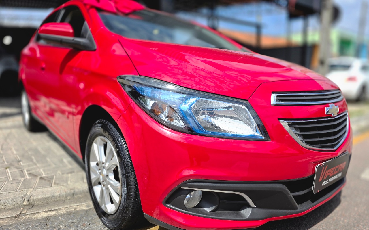 imagem-https://www.socarrao.com.br/sc-vehicle-images-prod/4411664/1792592103469-MjAyNjEwMjFfMTAyMTM3LmpwZw.jpg