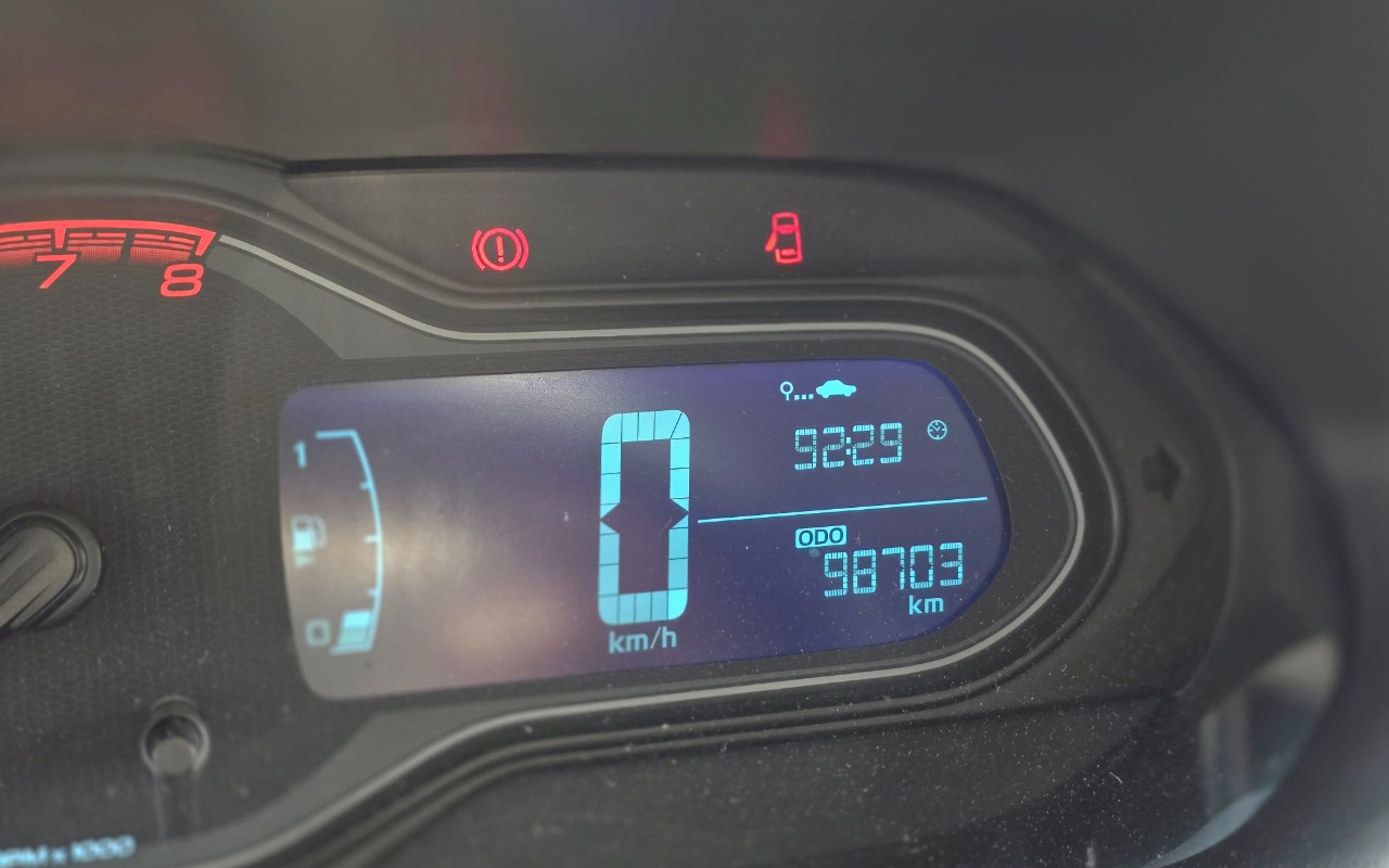 imagem-https://www.socarrao.com.br/sc-vehicle-images-prod/4411664/1792592104412-MjAyNjEwMjFfMTAyNzAxLmpwZw.jpg