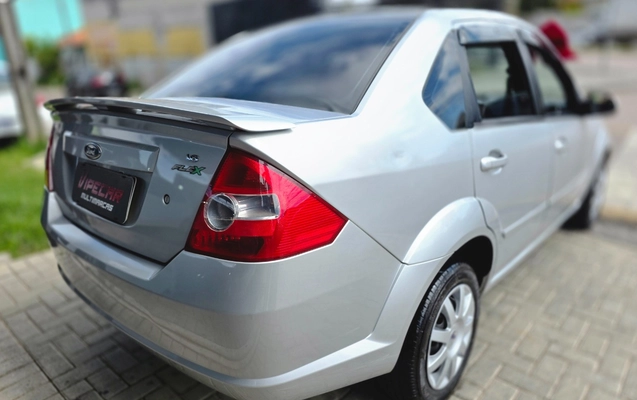 imagem-https://www.socarrao.com.br/sc-vehicle-images-prod/4411671/1792592068672-MjAyNjEwMjFfMTAwMzQ4LmpwZw.jpg