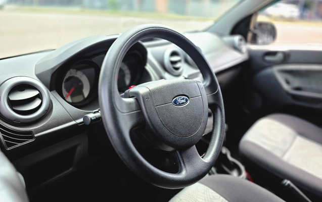 imagem-https://www.socarrao.com.br/sc-vehicle-images-prod/4411671/1792592069006-MjAyNjEwMjFfMTAwNDQ4LmpwZw.jpg