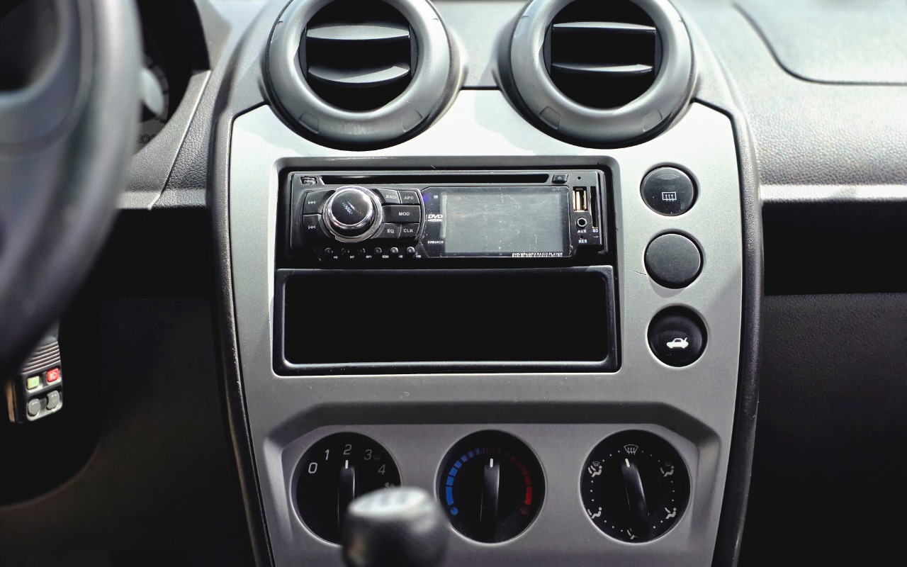 imagem-https://www.socarrao.com.br/sc-vehicle-images-prod/4411671/1792592069616-MjAyNjEwMjFfMTAwNzM0LmpwZw.jpg
