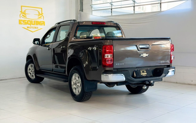 imagem-https://www.socarrao.com.br/sc-vehicle-images-prod/4411776/1792592429876-c64184d93b624bc99f1ee800743404a5_1792592393050.jpg