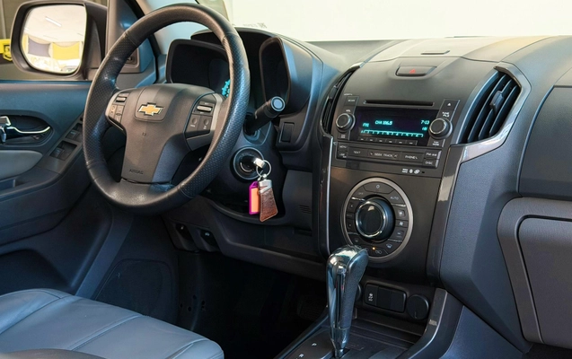imagem-https://www.socarrao.com.br/sc-vehicle-images-prod/4411776/1792592429880-33e5feec68b842f69d175ab0b133f863_1792592397413.jpg