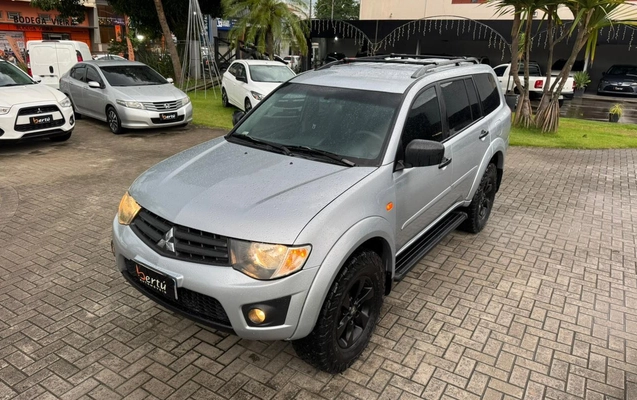 imagem-https://www.socarrao.com.br/sc-vehicle-images-prod/4411792/1792592546131-V2hhdHNBcHAgSW1hZ2UgMjAyNi0xMC0yMSBhdCAxMS4wOS41NyAzLmpwZWc.jpeg