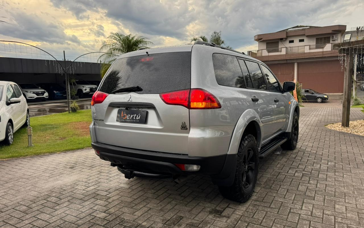 imagem-https://www.socarrao.com.br/sc-vehicle-images-prod/4411792/1792592546506-V2hhdHNBcHAgSW1hZ2UgMjAyNi0xMC0yMSBhdCAxMS4wOS41OSAxMC5qcGVn.jpeg