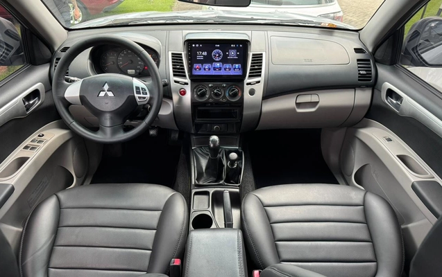 imagem-https://www.socarrao.com.br/sc-vehicle-images-prod/4411792/1792592546678-V2hhdHNBcHAgSW1hZ2UgMjAyNi0xMC0yMSBhdCAxMS4wOS41NyAyLmpwZWc.jpeg