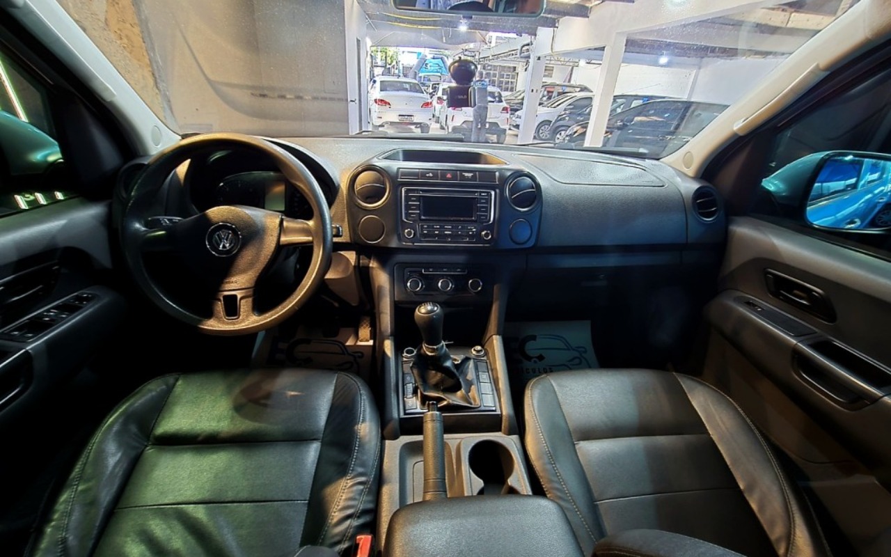 imagem-https://www.socarrao.com.br/sc-vehicle-images-prod/4411796/1792592565277-Ny1kYTk2MzU1MTRlZmU3Njg2ZGYyYThjNTNkMmIwMWE0MS5qcGc.jpg