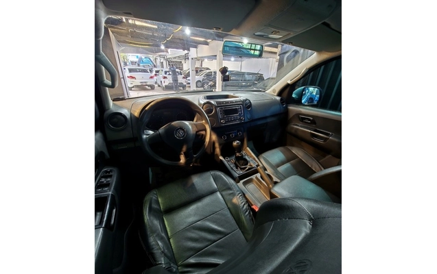 imagem-https://www.socarrao.com.br/sc-vehicle-images-prod/4411796/1792592565438-YTEwLTY0YTY0ZTk0MDFhODY1YjYzNzhhNjg3ZTA4NDRhYTc4LmpwZw.jpg