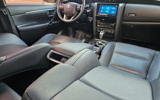 imagem-https://www.socarrao.com.br/sc-vehicle-images-prod/4411801/1792592599273-V2hhdHNBcHAgSW1hZ2UgMjAyNi0xMC0yMSBhdCAxMC4yMS4wMyBBTS5qcGVn.jpeg